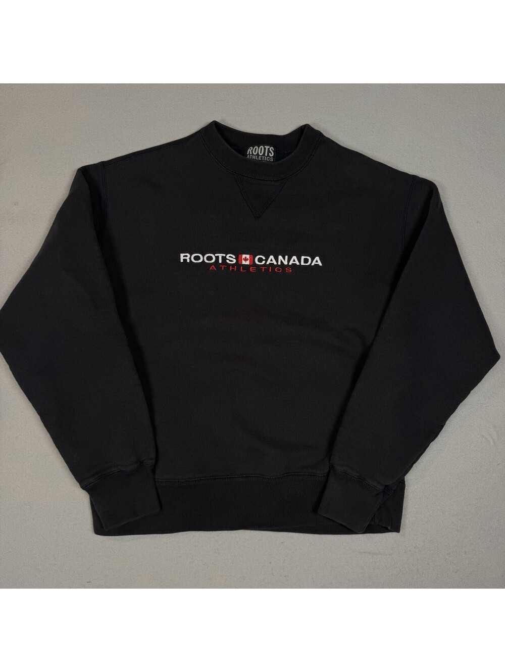 Vintage Roots Canada Crewneck Sweatshirt Embroidered Logo Medium Black